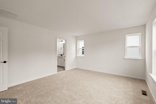 Building Photo - 9166 Arctic Fox Wy