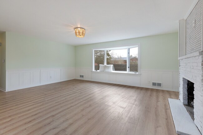 Building Photo - 2158 Pleasure View Rd