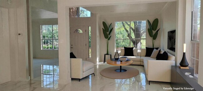 Building Photo - 7730 Lakewood Dr