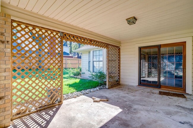 Building Photo - Perfect Location- Grapevine  3 Bed, 2 Bath...