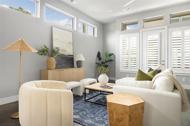 Building Photo - 4226 Roseland Ave