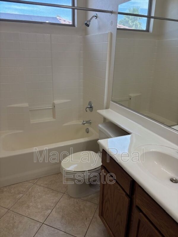Building Photo - 4230 S Mariposa Dr