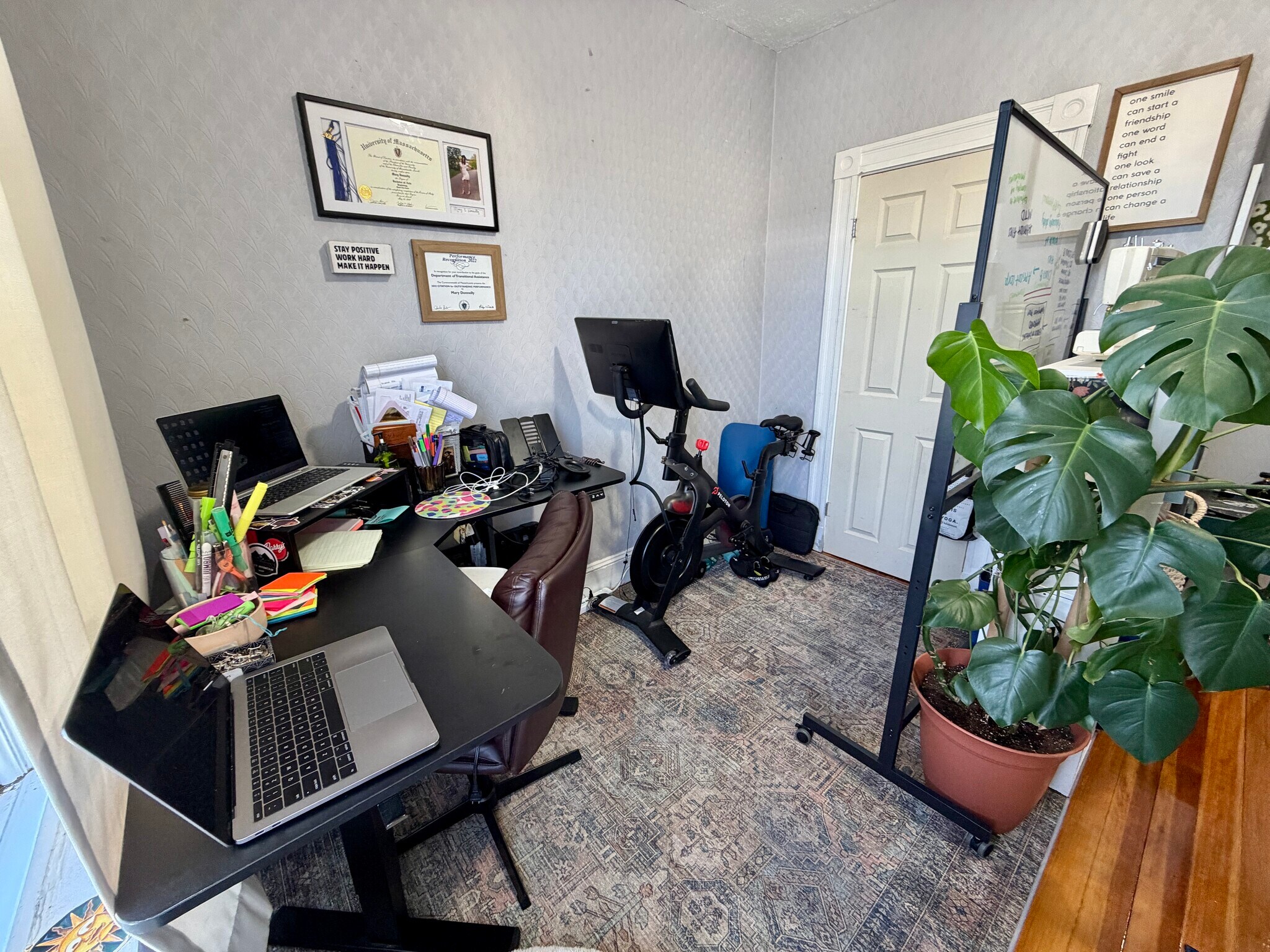 Building Photo - 407 Charles St