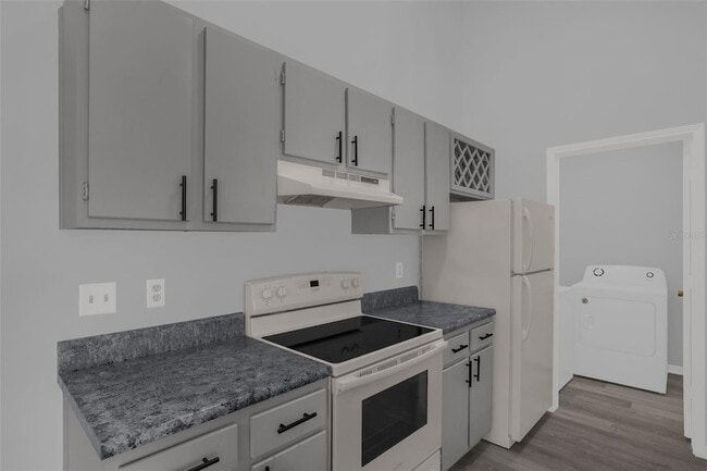 Building Photo - 2508 Grassy Point Dr
