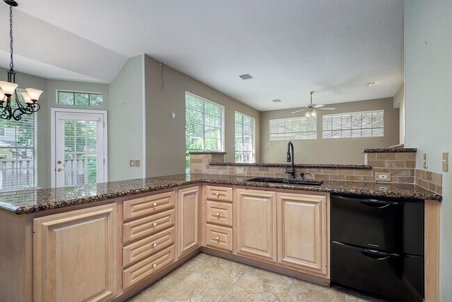 Building Photo - 51 N Cochrans Green Cir