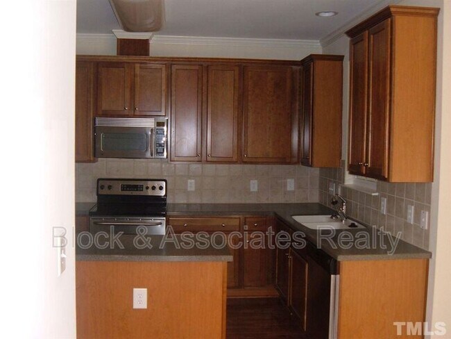 Building Photo - 247 Grenoch Valley Ln