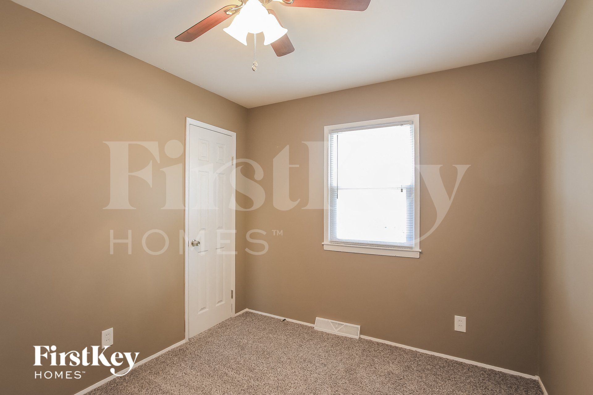 Building Photo - 4135 N Jackson Ave