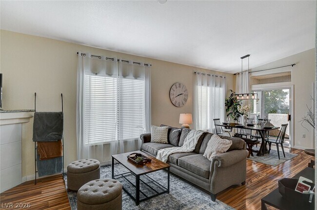 Building Photo - 3351 Indian Shadow St