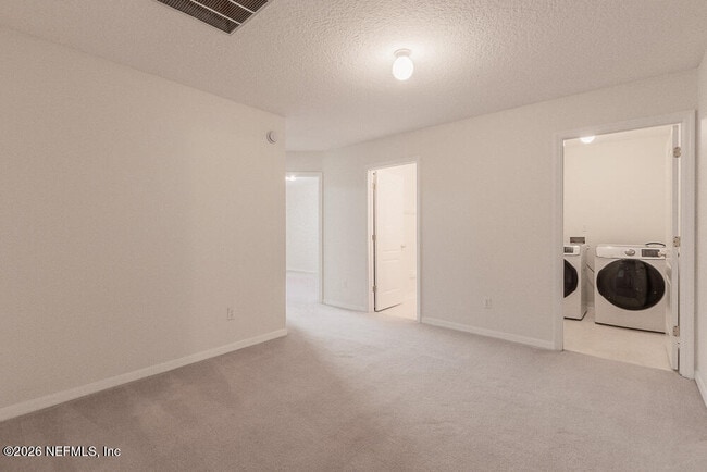 Building Photo - 3246 Millpond Ct