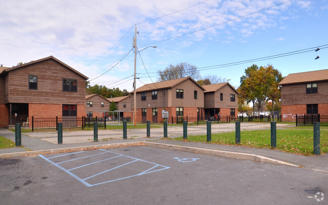 Building Photo - Griswold Heights Apartments