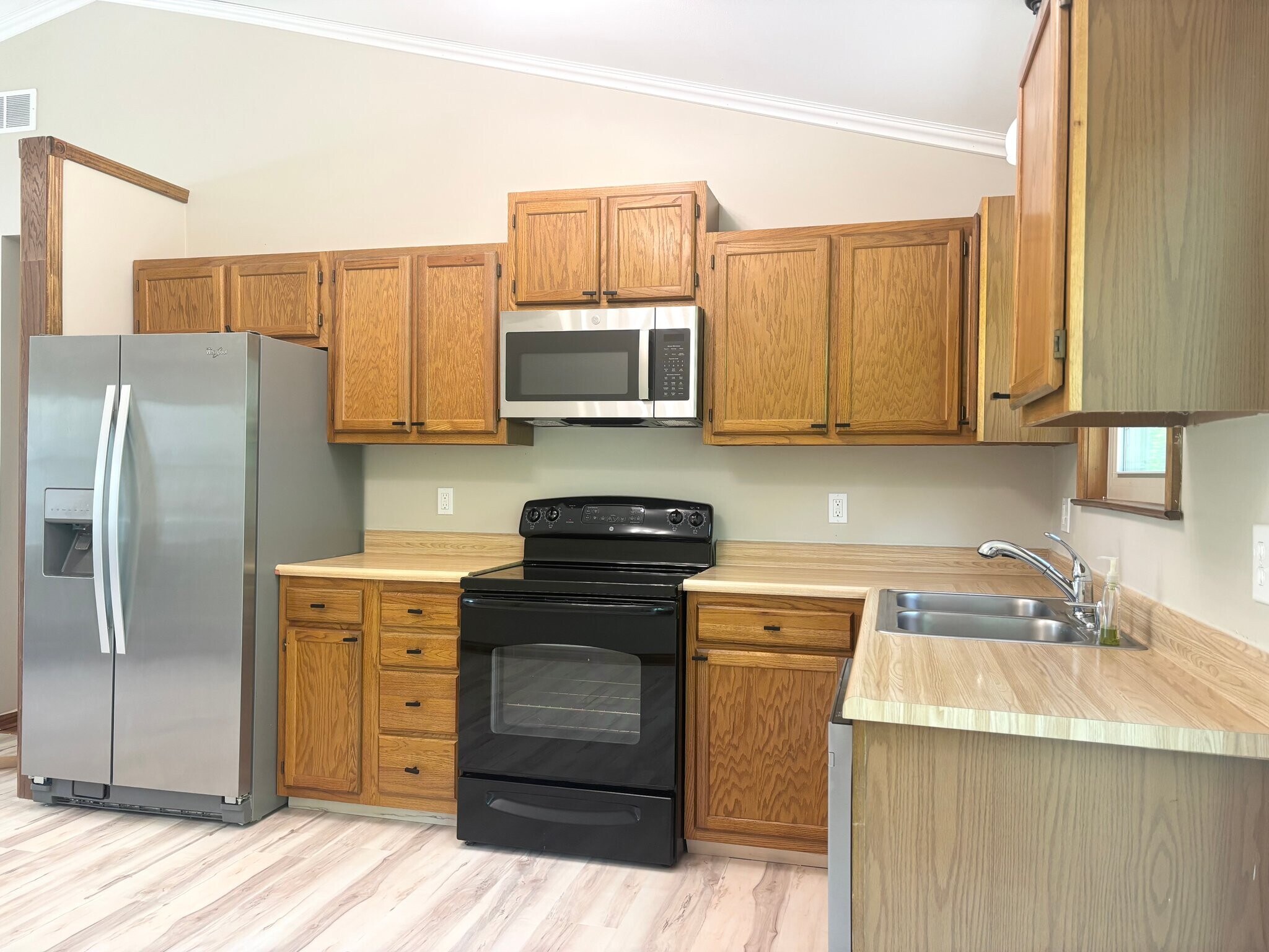 Building Photo - 1708 Deer Run Dr