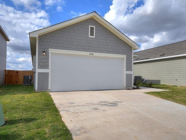 Building Photo - 19400 Caymus Dr