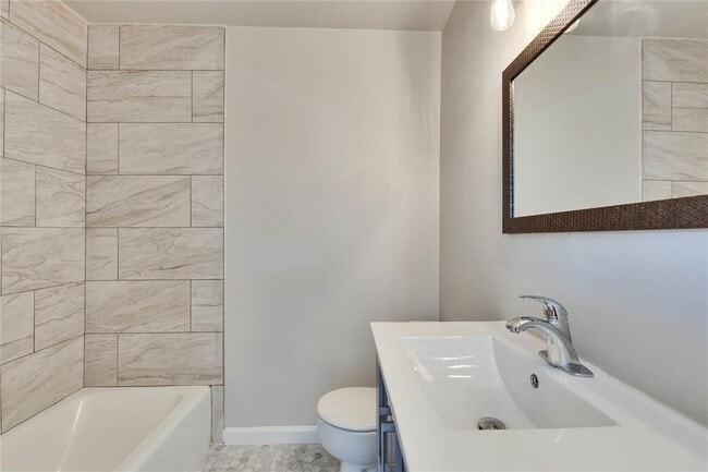 Building Photo - 8511 Fathom Cir