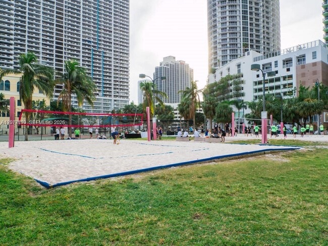 Building Photo - 1717 N Bayshore Dr