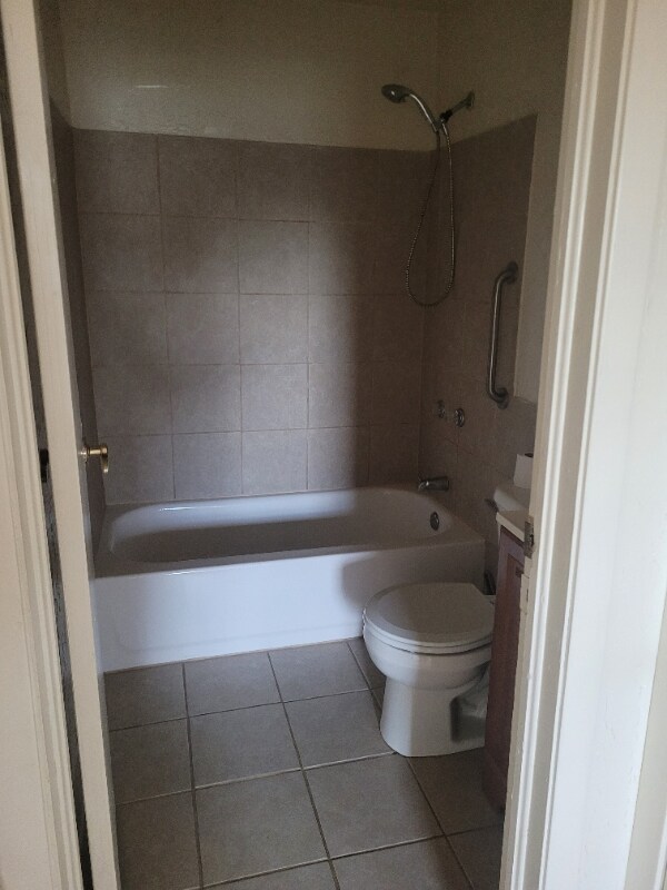 Building Photo - 3608 N Eastern St