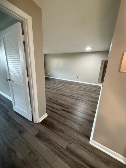 Building Photo - 200 Mountain Ave