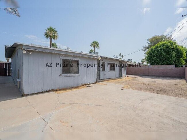 Building Photo - 3619 W Stella Ln