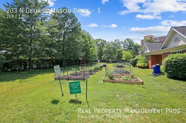 Building Photo - 203 N George Mason Dr
