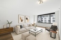 Building Photo - 250 King St