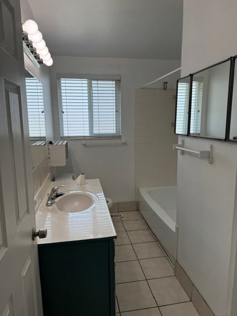 Building Photo - 3113 Gregson Ct