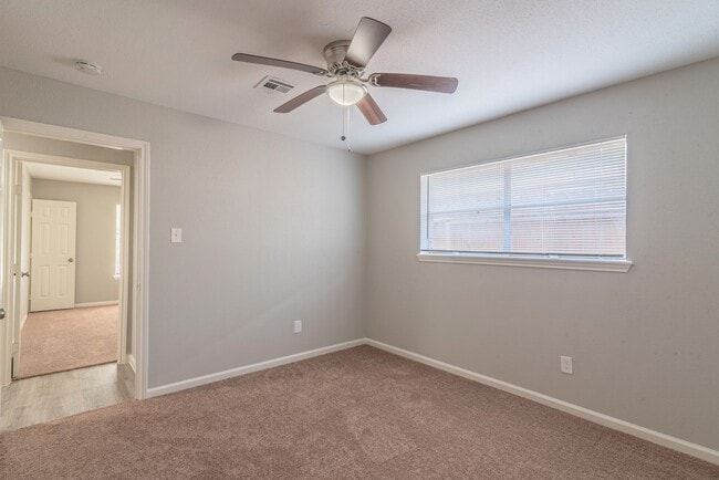 Building Photo - 9407 Irby St