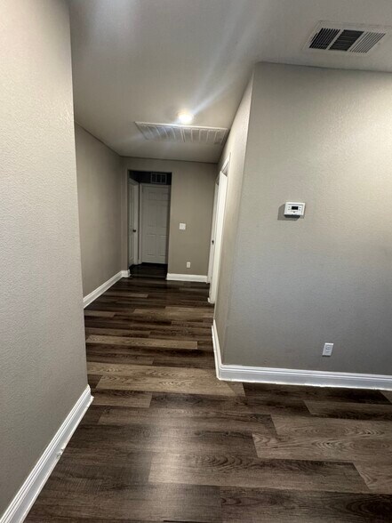 Building Photo - 540 Desert Senna Ave