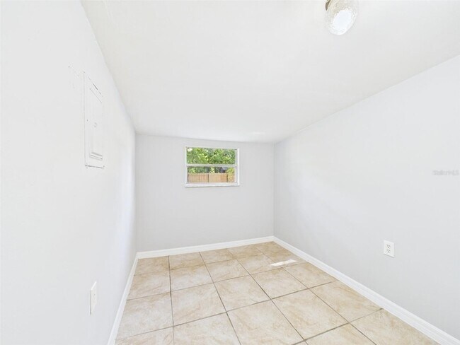 Building Photo - 348 Gordon Ave