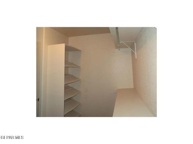 Building Photo - 13017 Pleasant Manor Ct