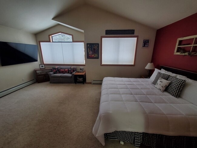 Building Photo - Extended Winter rental-Flexible lease term...