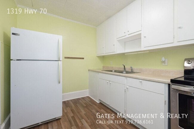 Building Photo - 1319 US-70