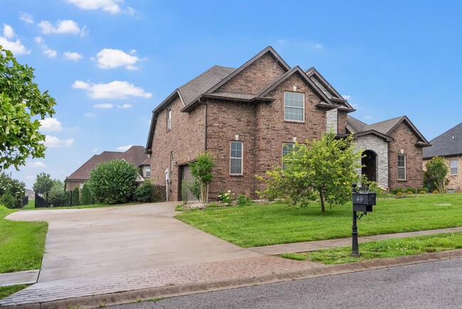 Building Photo - 4 Bedroom Pet Friendly Home For Rent!