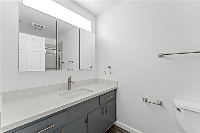 Building Photo - 55 Fairmount Ave