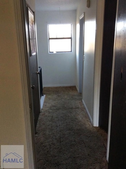 Building Photo - 814 Lesa St