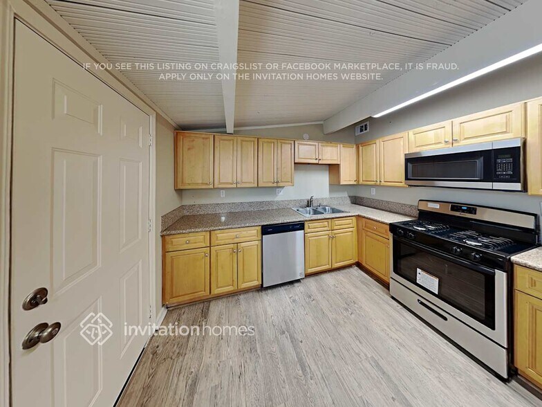 Building Photo - 927 Barbra Ln