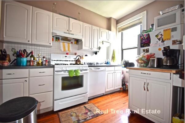 Building Photo - 25 Alton Pl