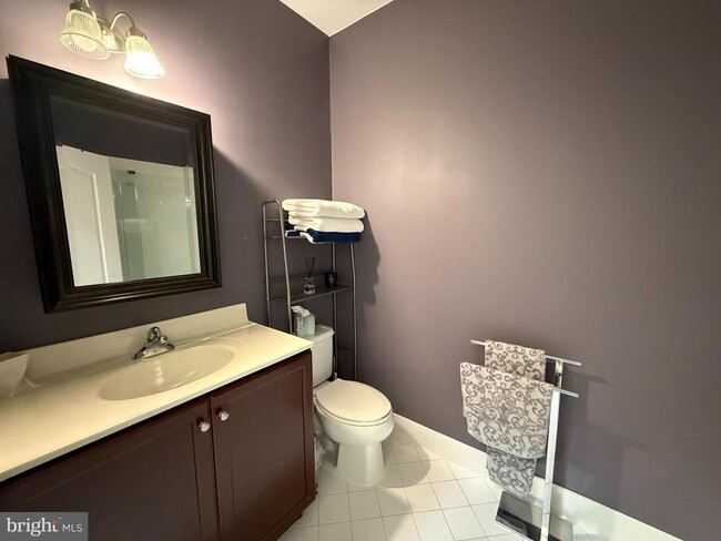 Building Photo - 266 Carson Terrace