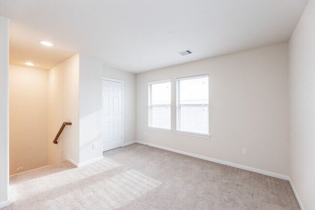 Building Photo - 18011 Alton Springs Dr