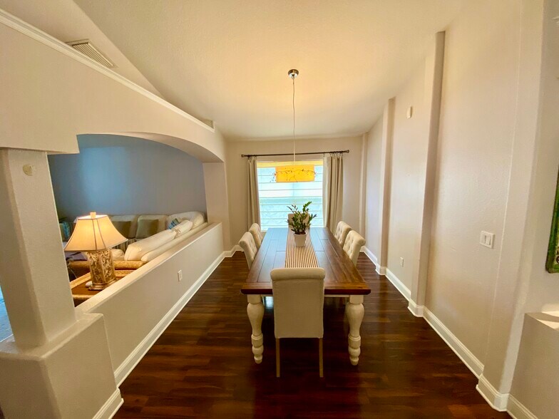 Building Photo - 10121 Somersby Dr