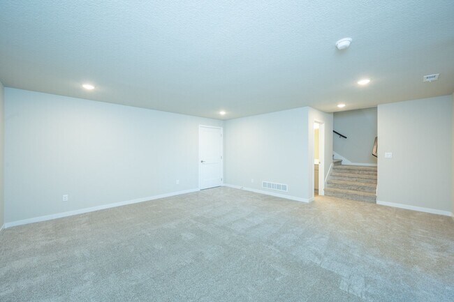 Building Photo - Brand-New 3-Bed Townhome with Attached Garage in Wolf Creek