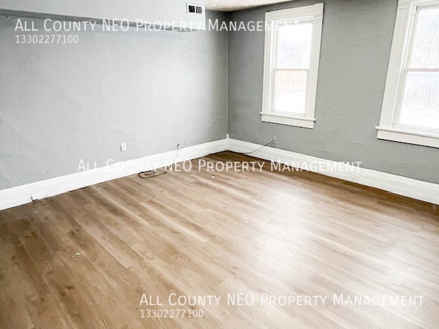 Building Photo - 3400 E 52nd St