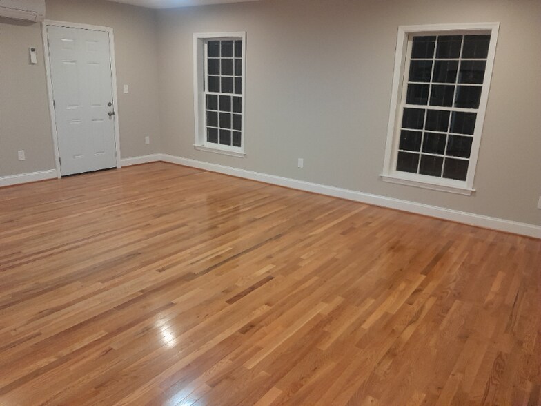 Building Photo - 3311 Goldsboro Pl