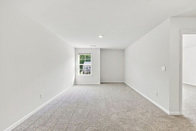 Building Photo - 2509 Summersby Dr