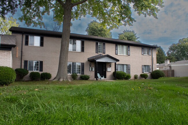 Building Photo - 23225 Deanhurst St