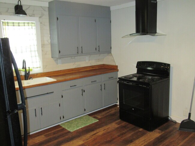 Building Photo - Downtown Living on the Rail Trail – Move-I...