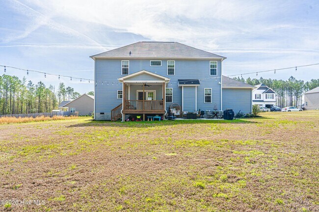 Building Photo - 104 Sierra Dr