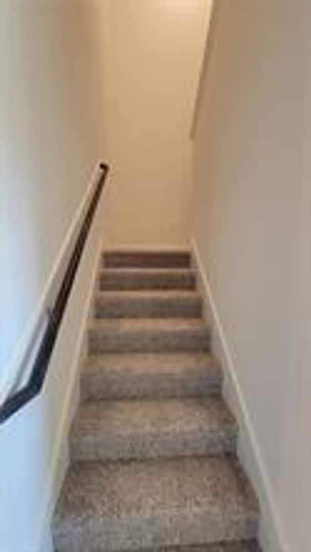 Building Photo - Stunning and Spacious 3-bed, 2.5-bath new ...