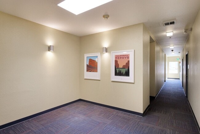 Building Photo - 1524 1st Ave