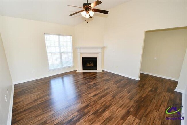 Building Photo - 337 Tyson Glen Dr