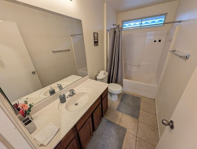 Building Photo - 7570 Dobroyd Dr