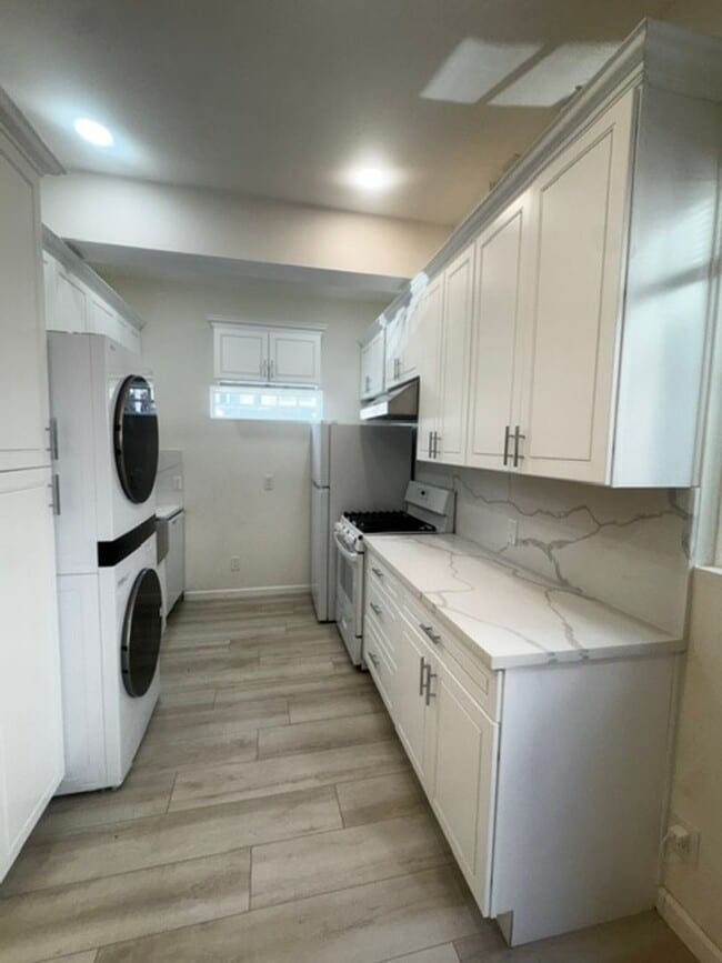 Building Photo - Brand new 2 bedroom ADU in gated area of Thousand Oaks